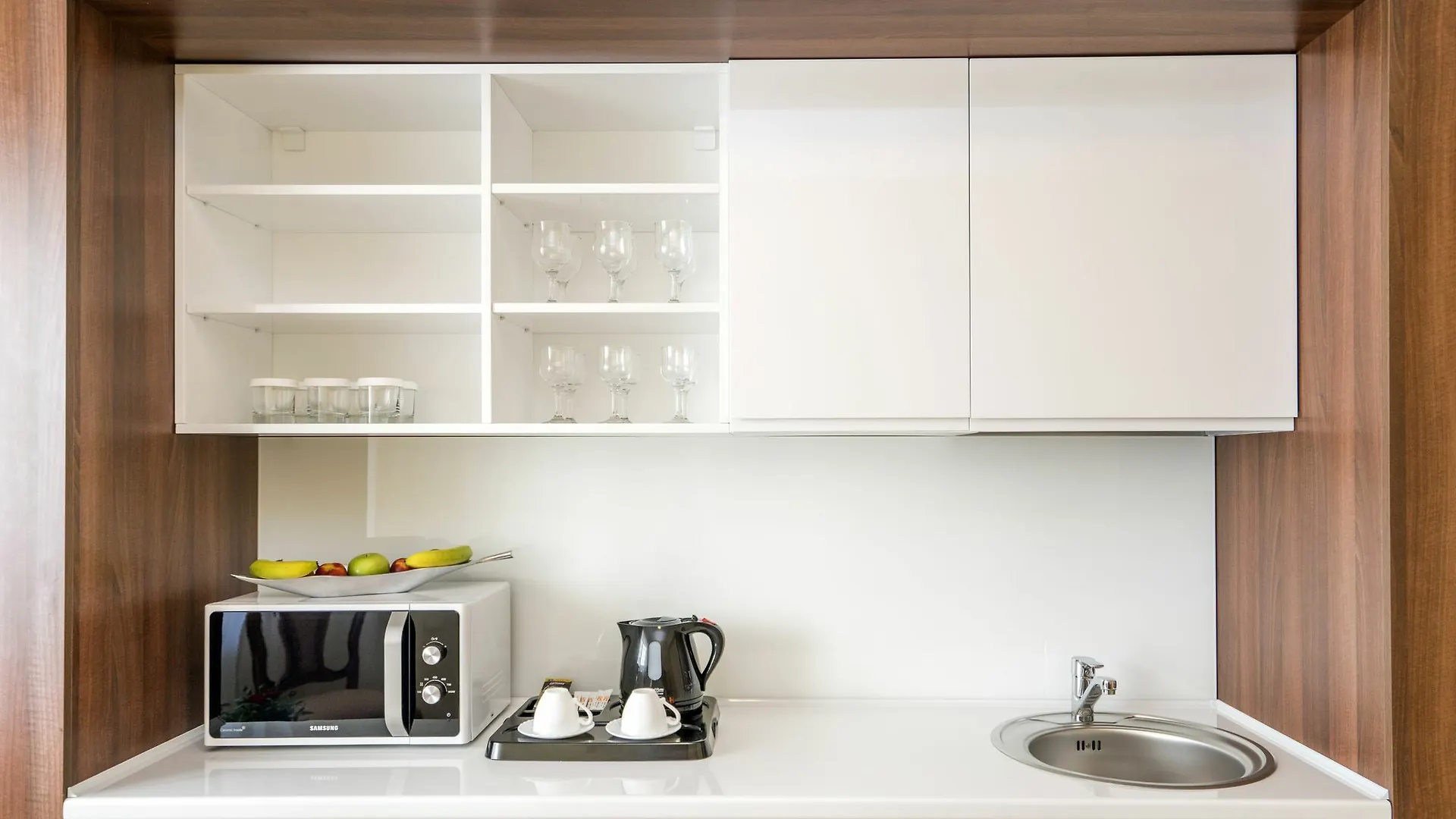 Studio One Accommodation Suites Bukarest 0*,  Románia